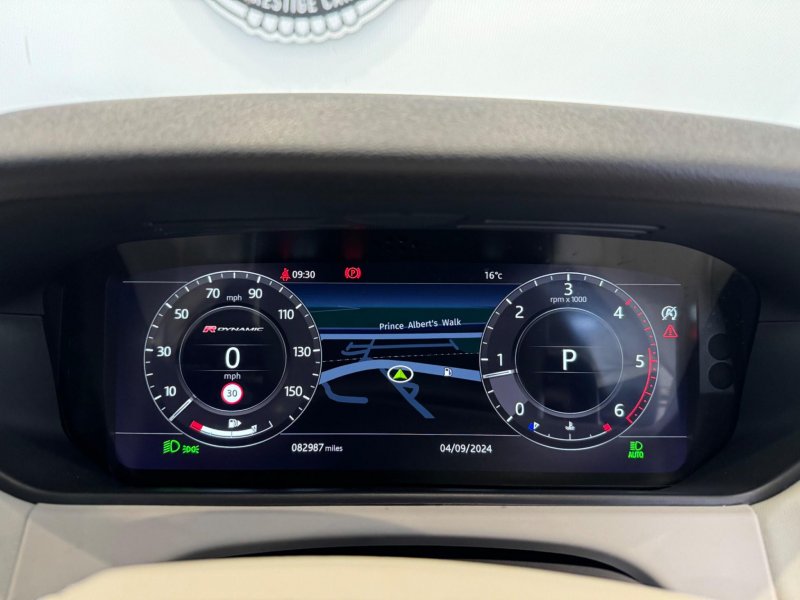 LAND ROVER RANGE ROVER VELAR