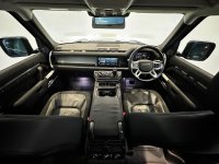 LAND ROVER DEFENDER 110