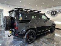 LAND ROVER DEFENDER 110