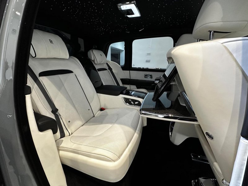 ROLLS-ROYCE CULLINAN