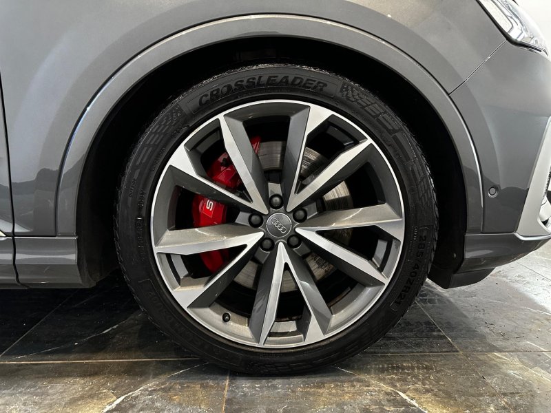AUDI SQ7