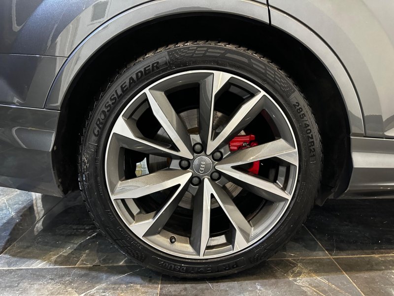 AUDI SQ7