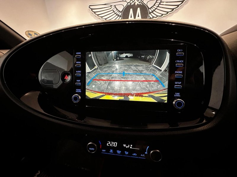 TOYOTA AYGO X