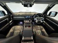 LAND ROVER DEFENDER 110