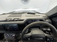 LAND ROVER DEFENDER 110