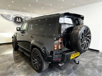 LAND ROVER DEFENDER 110