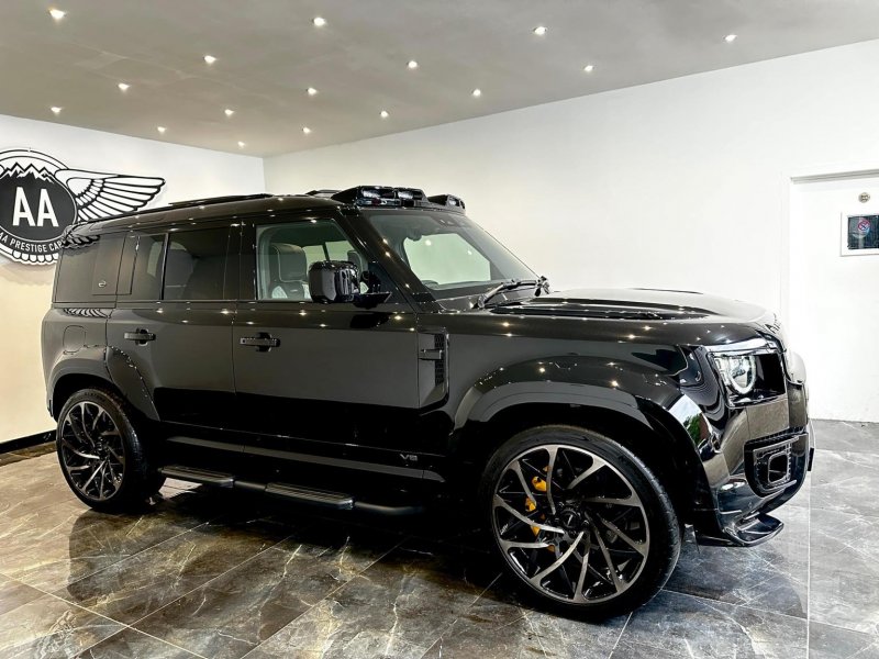 LAND ROVER DEFENDER 110