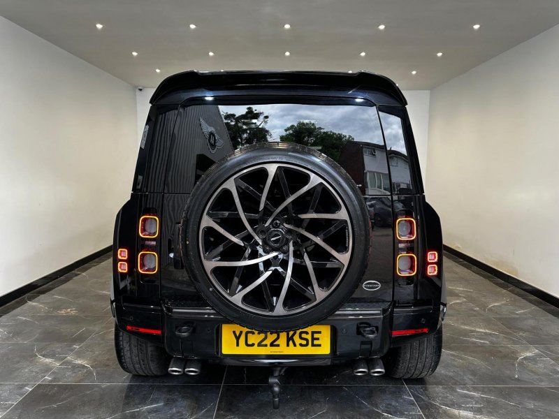 LAND ROVER DEFENDER 110