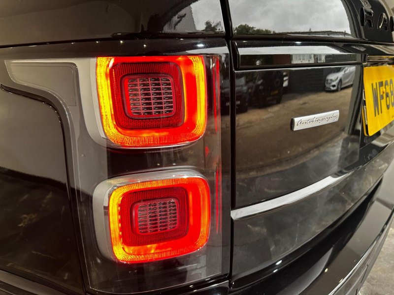 LAND ROVER RANGE ROVER