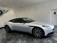 ASTON MARTIN DB11